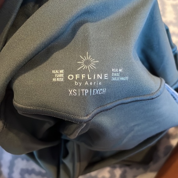 Aerie Real Me High Wasted Crossover Flare Leggings, Color: green, Size: XS - Picture 3 of 3